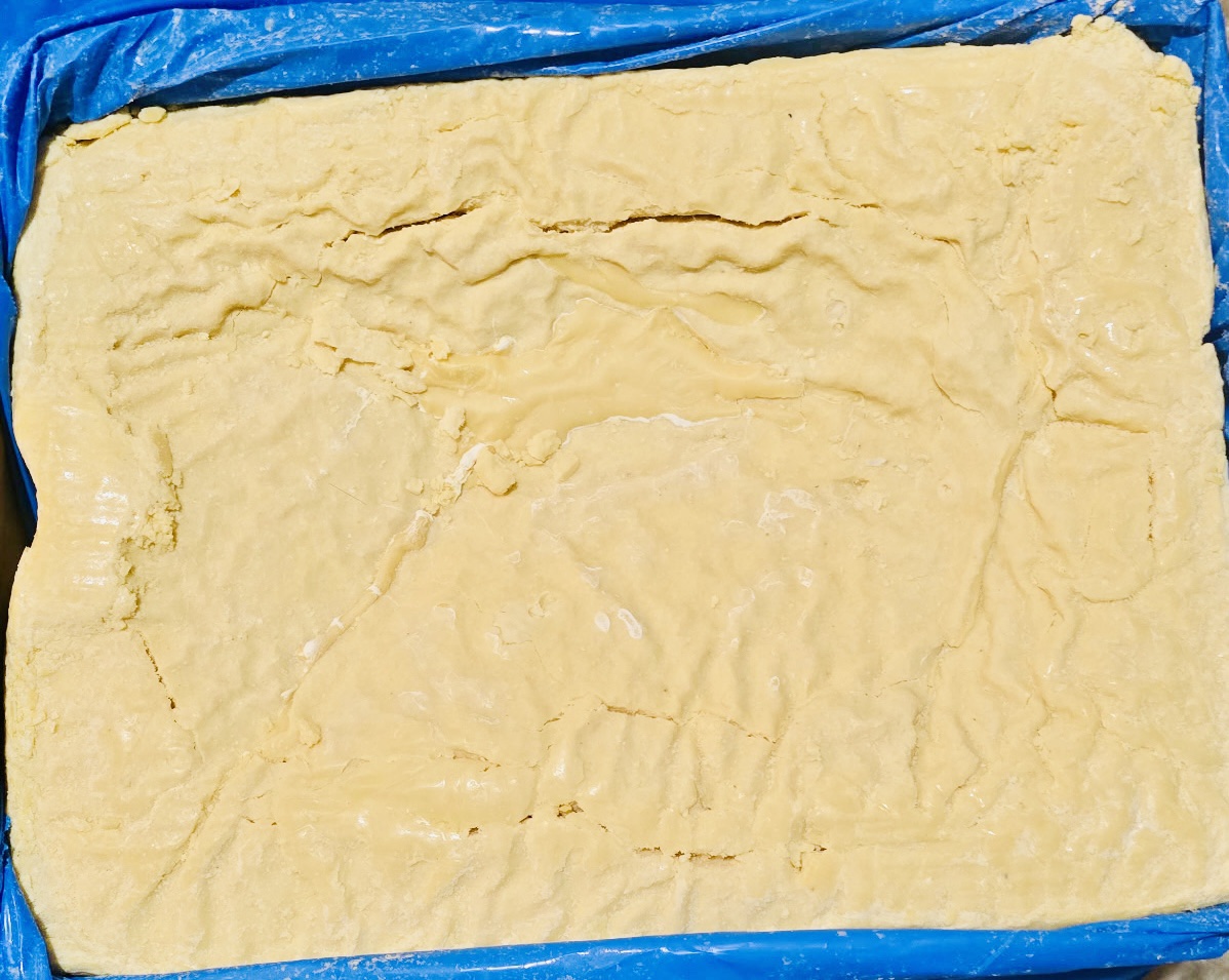 Cocoa Butter Food-Grade Pure Natural Unrefined (25 KG)